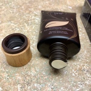tarte Makeup - tarte Amazonian clay full cover foundation - 16N tarte Makeup - tarte Amazonian clay full cover foundation - 16N